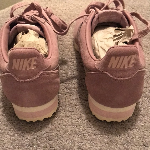 NIB Women’s Nike Classic Cortez Suede size 8 - Picture 7 of 8